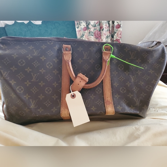 Authentic Louis Vuitton 55 cm carryall - Picture 2 of 7